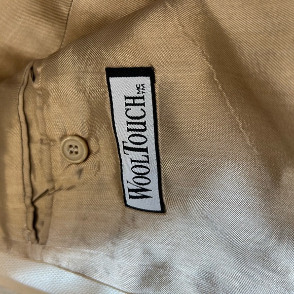 Men's Tan Blazer - Picture 7 of 11